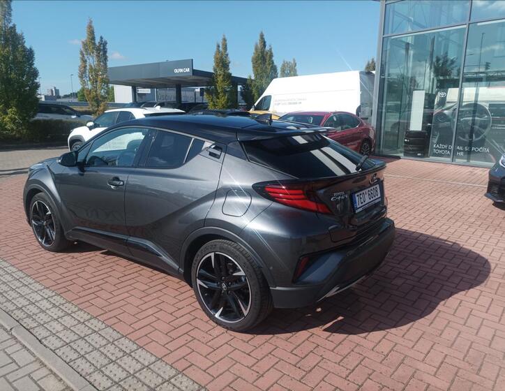 Toyota C-HR 3