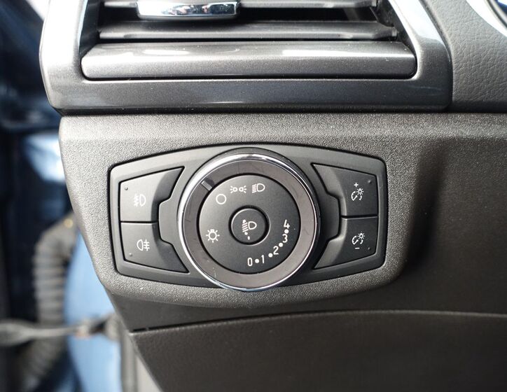 Ford Mondeo 18