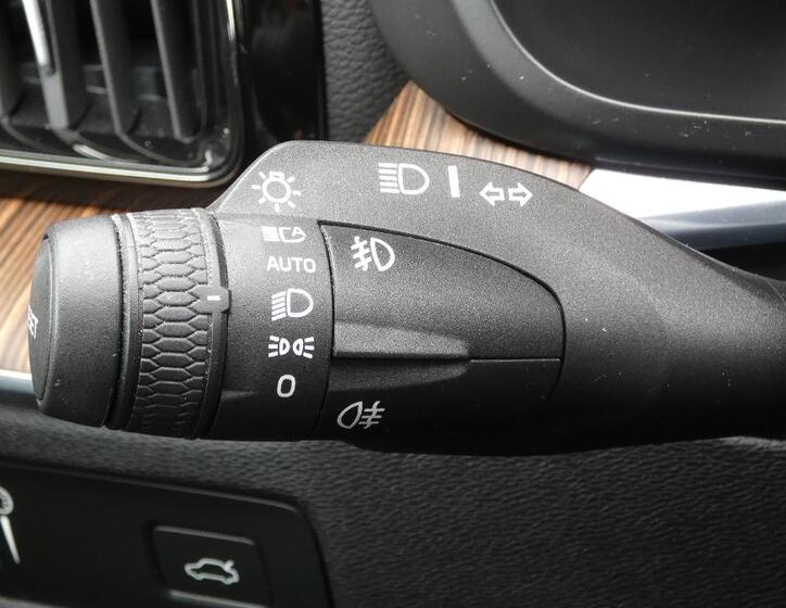 Volvo XC60 10