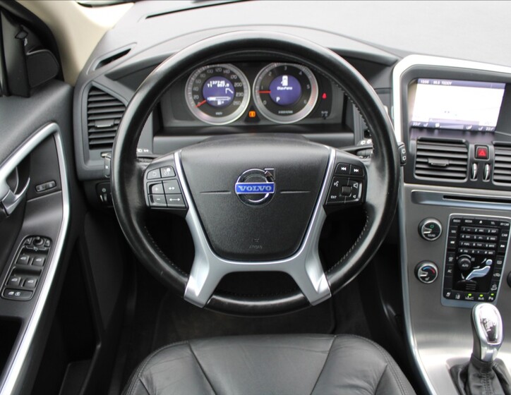 Volvo XC60 10