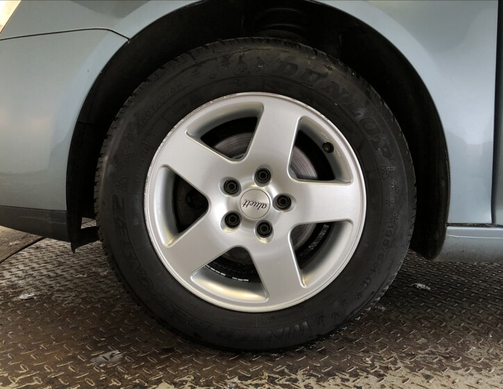 Volkswagen Golf 25