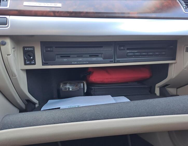 Audi A8 19