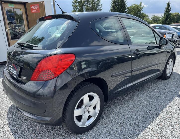 Peugeot 207 7