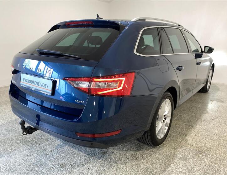 Škoda Superb 2