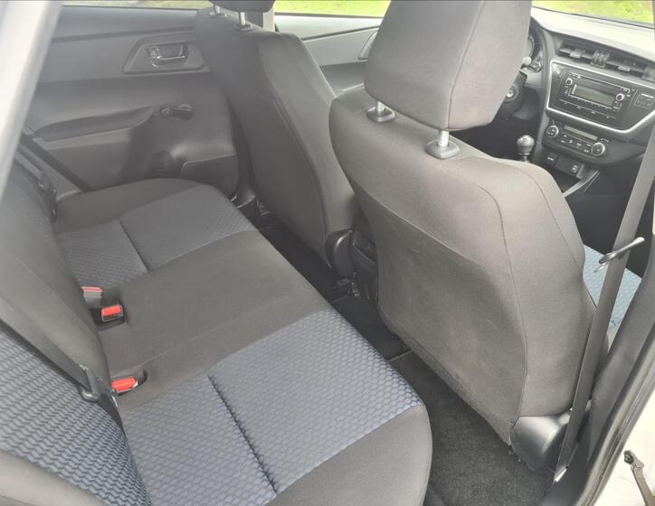 Toyota Auris 8