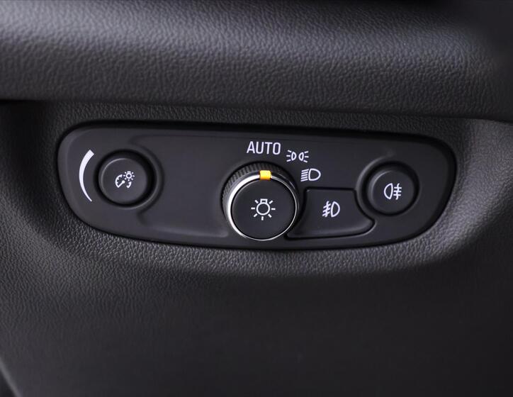 Opel Insignia 13