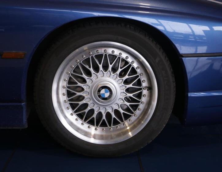BMW Řada 8 29