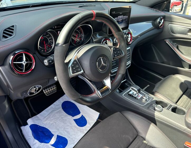 Mercedes-Benz CLA 8
