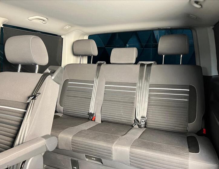 Volkswagen Multivan 13