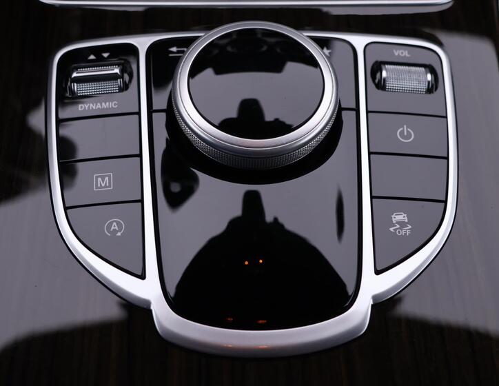 Mercedes-Benz GLC 28