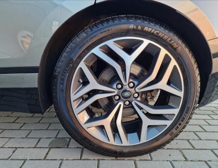 Land Rover Range Rover Velar 47