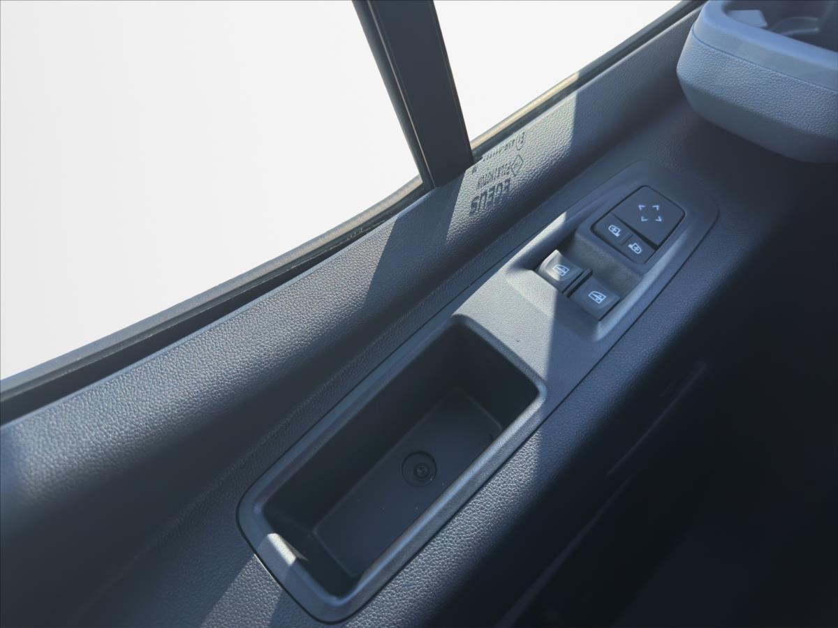 Nissan Interstar