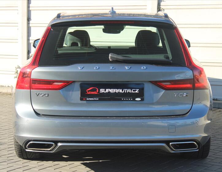 Volvo V90 5