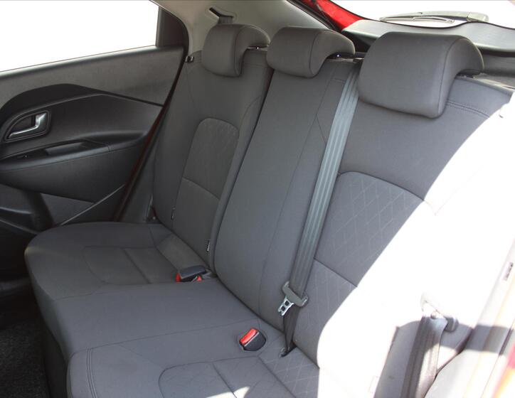 KIA Rio 11