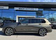 BMW X7 12