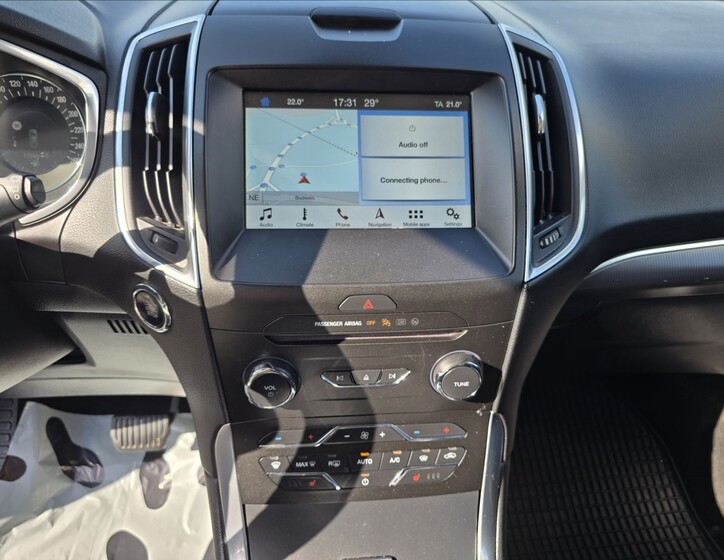 Ford Galaxy 16