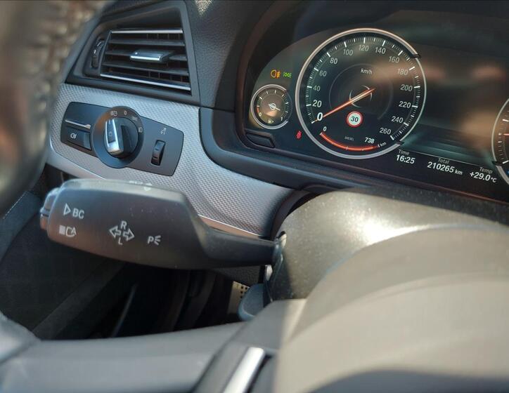 BMW Řada 5 32