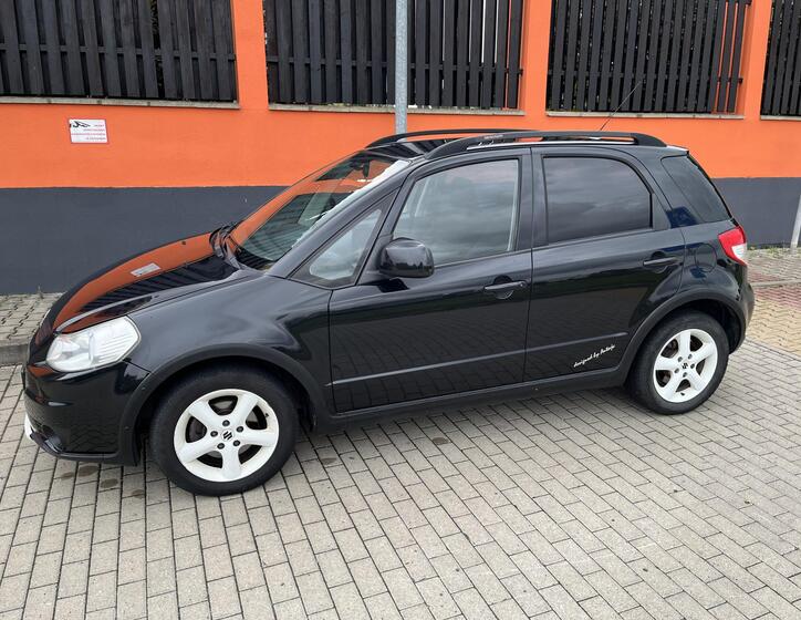 Suzuki SX4 28