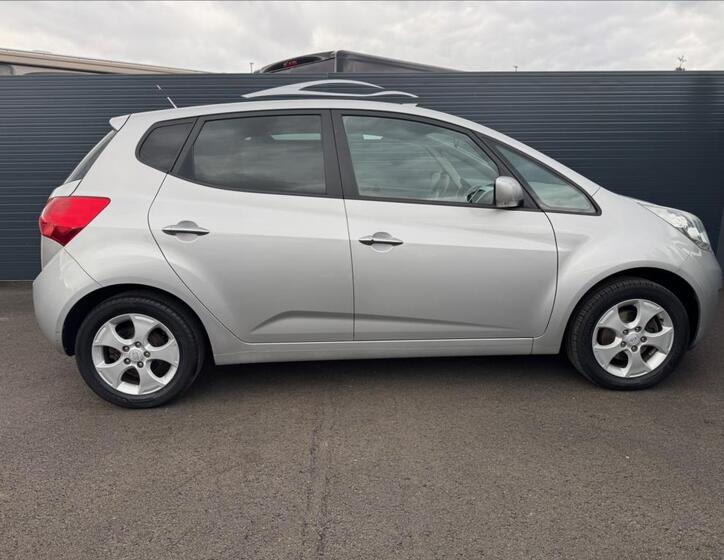 KIA Venga 6