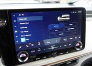 Lexus LM 350h 23