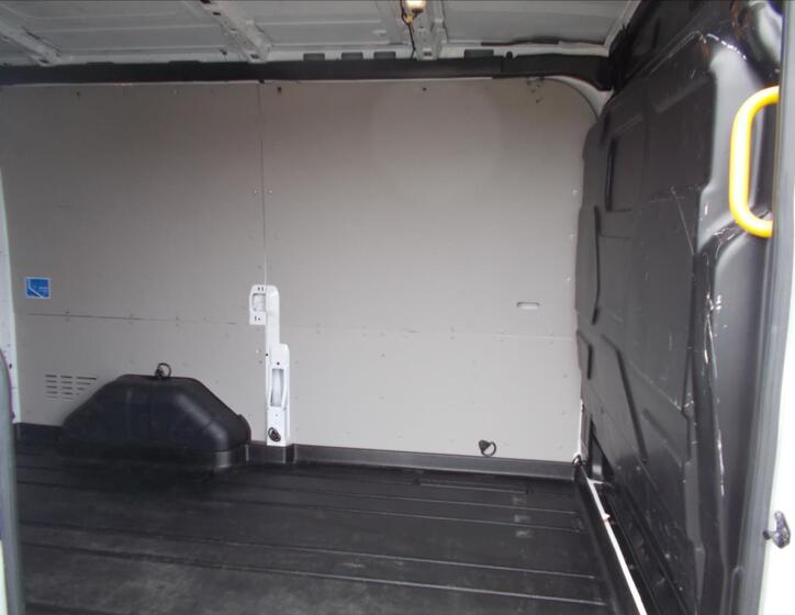 Ford Transit 18