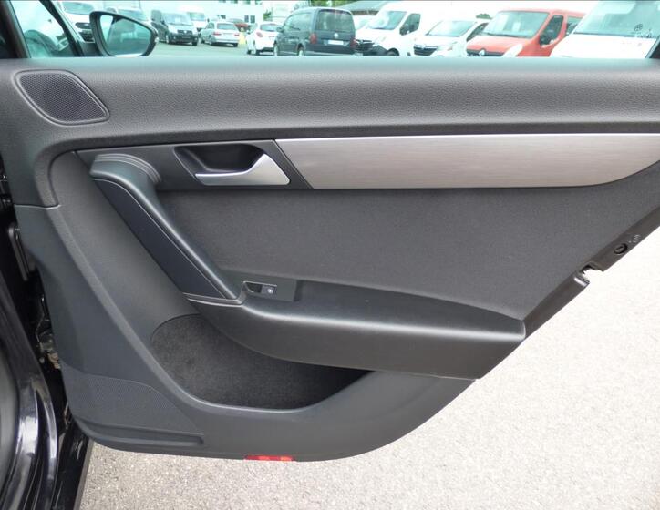 Volkswagen Passat 55