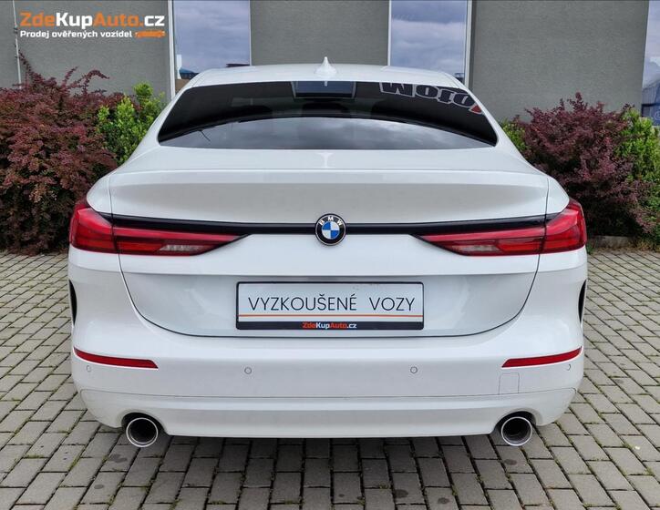 BMW Řada 2 9