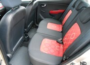 Hyundai i10 9