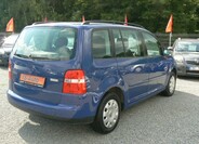 Volkswagen Touran 4