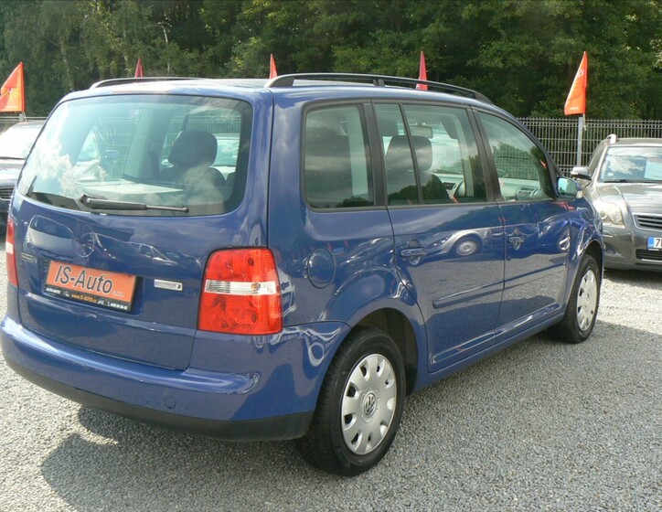 Volkswagen Touran 4