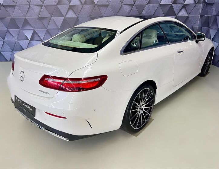 Mercedes-Benz Třídy E 7