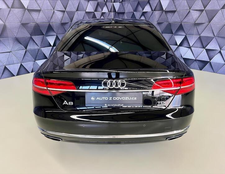 Audi A8 6