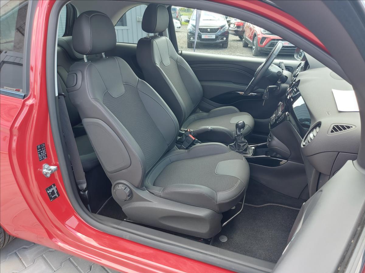 Opel Adam