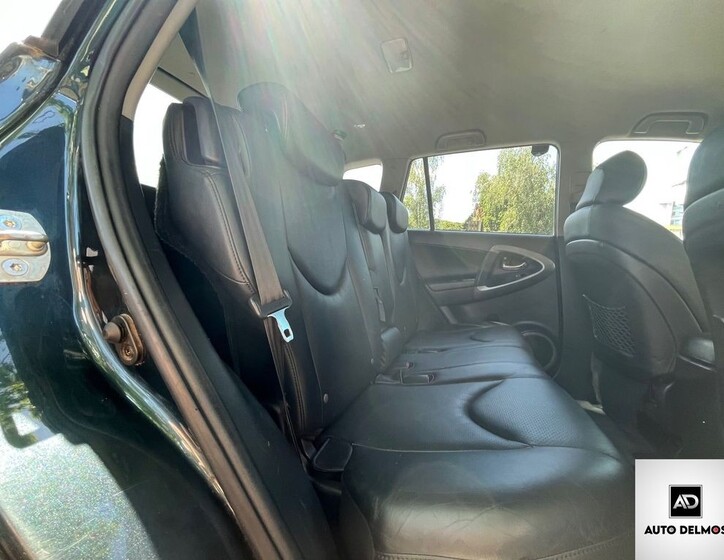 Toyota RAV4 27