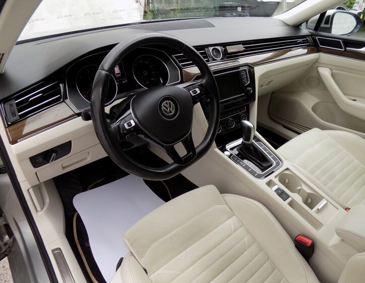 Volkswagen Passat 12