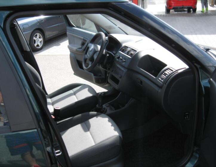 Škoda Roomster 8