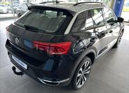 Volkswagen T-Roc 6