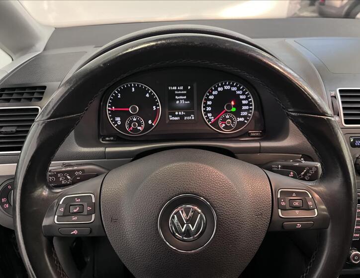 Volkswagen Touran 11