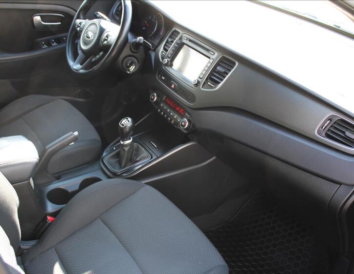KIA Carens 20