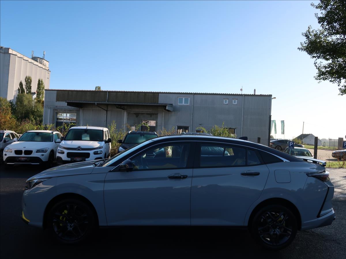 Dongfeng SHINE