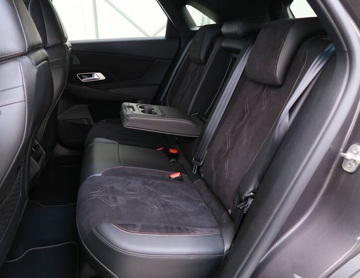 DS Automobiles DS7 Crossback 28