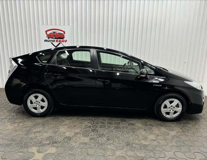 Toyota Prius 10