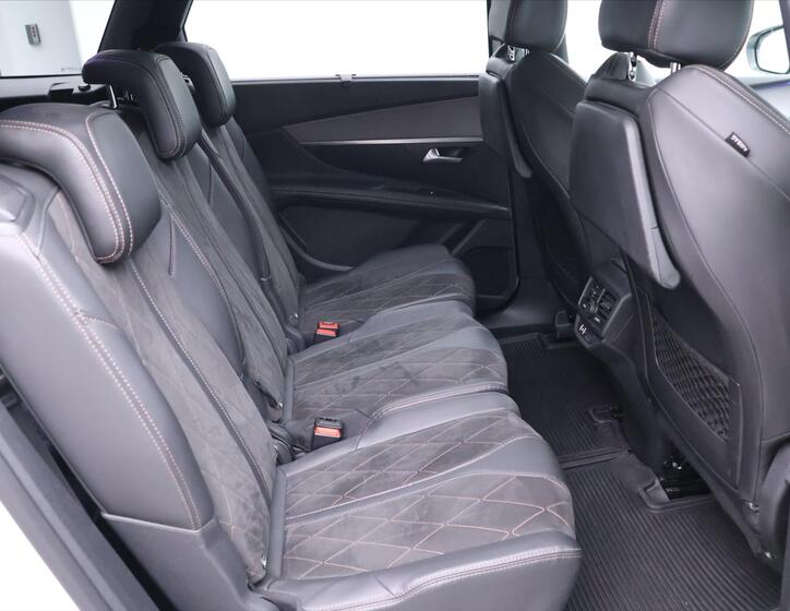 Peugeot 5008 15