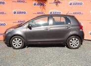 Toyota Yaris 4