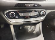 Hyundai i30 16
