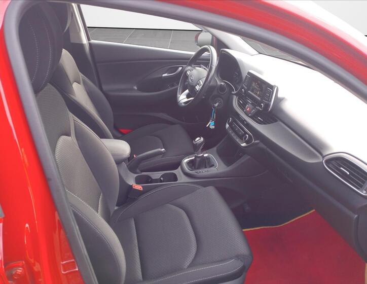 Hyundai i30 18