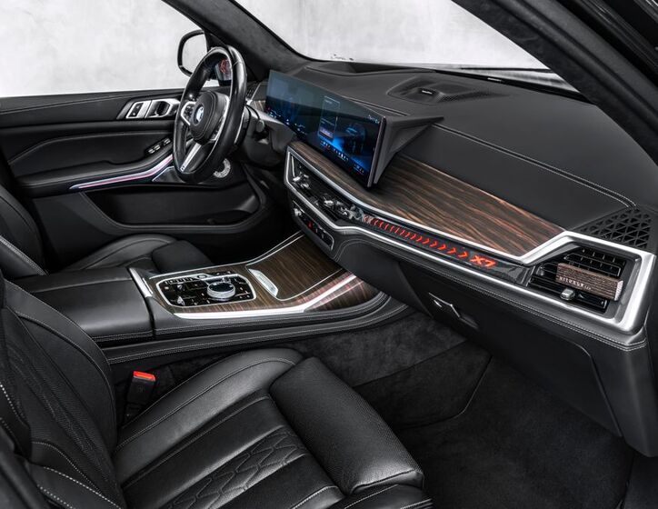 BMW X7 14