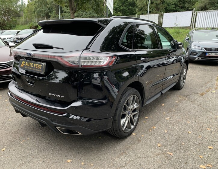 Ford Edge 8
