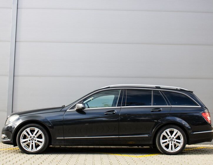 Mercedes-Benz Třídy C 8