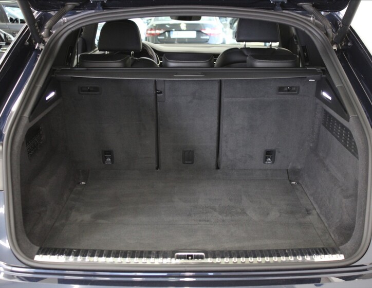 Audi Q8 29